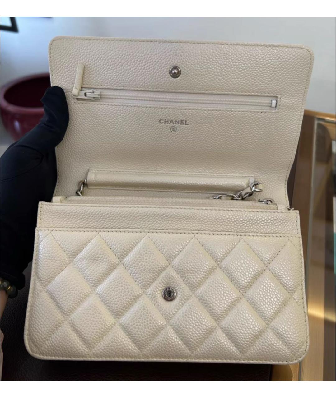 CHANEL Белая кожаная сумка через плечо, фото 4