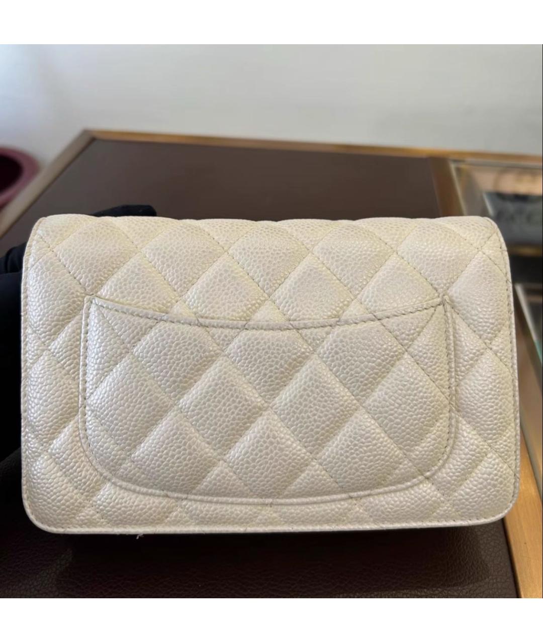 CHANEL Белая кожаная сумка через плечо, фото 2