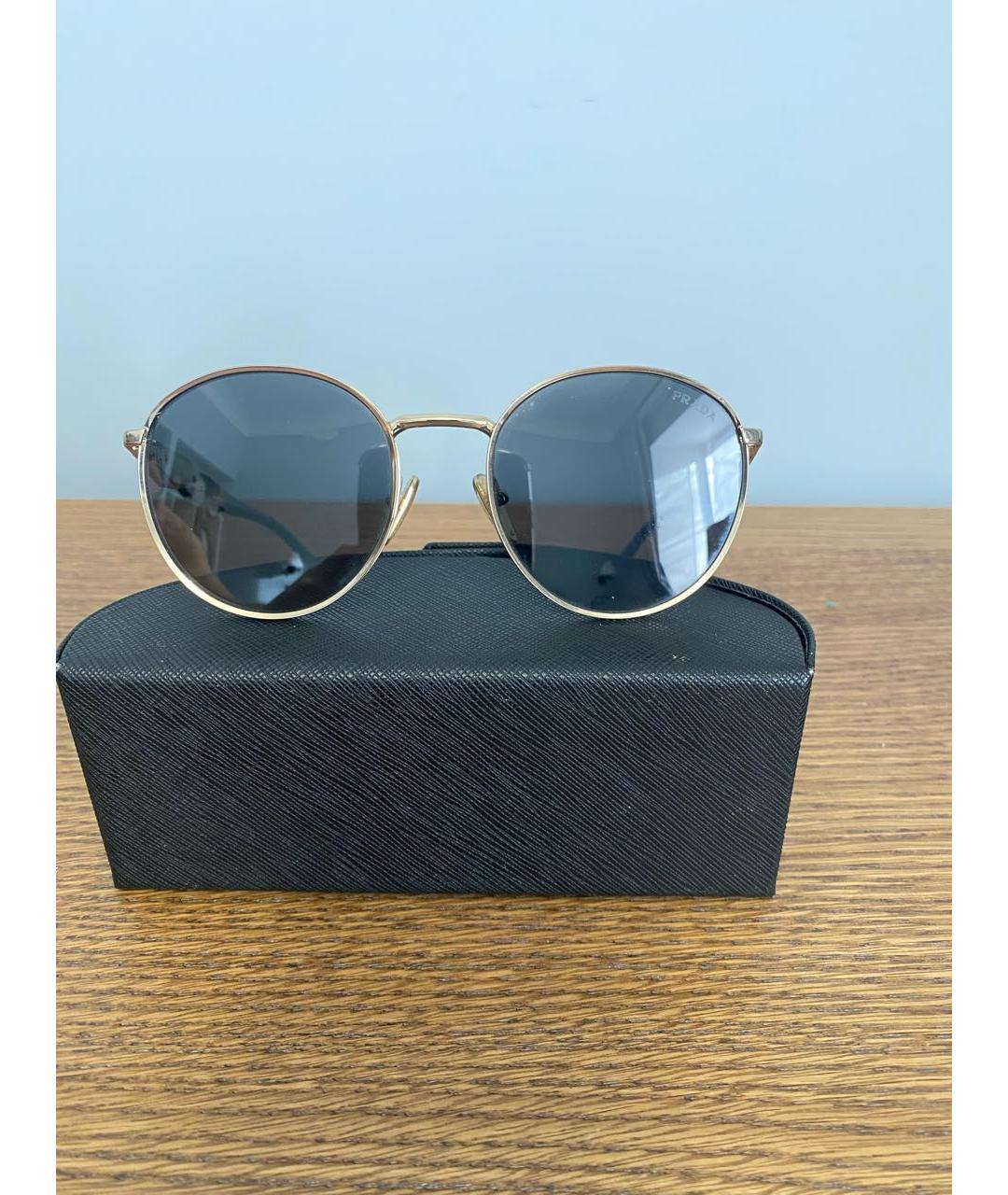 PRADA Черные металлические солнцезащитные очки, фото 7