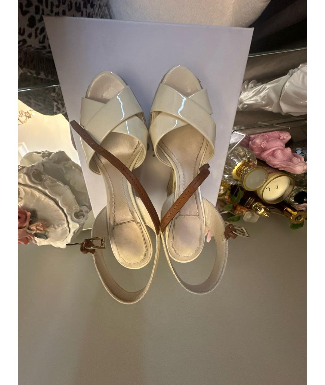 CHRISTIAN DIOR Белые эспадрильи из лакированной кожи, фото 3