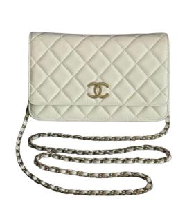 CHANEL Сумка через плечо