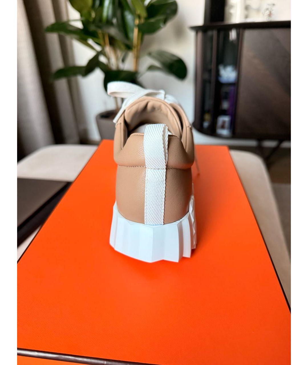 HERMES Бежевые кожаные кроссовки, фото 4