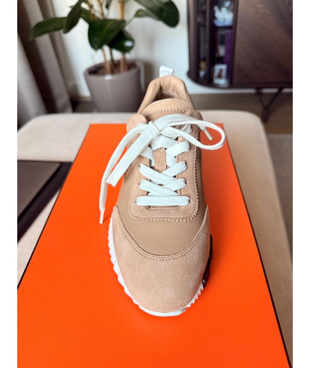 HERMES Бежевые кожаные кроссовки, фото 2
