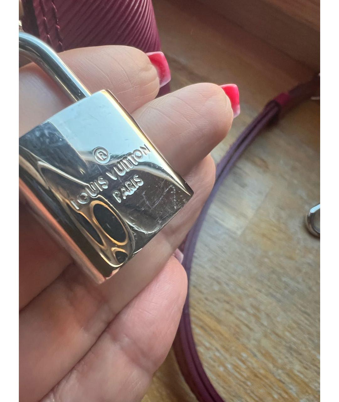 LOUIS VUITTON Бордовая кожаная сумка с короткими ручками, фото 6