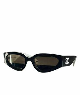 CHANEL Солнцезащитные очки