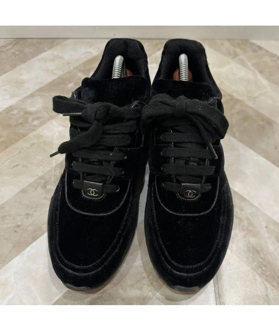 CHANEL Черные бархатные кроссовки, фото 2