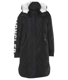 MONCLER Пуховик