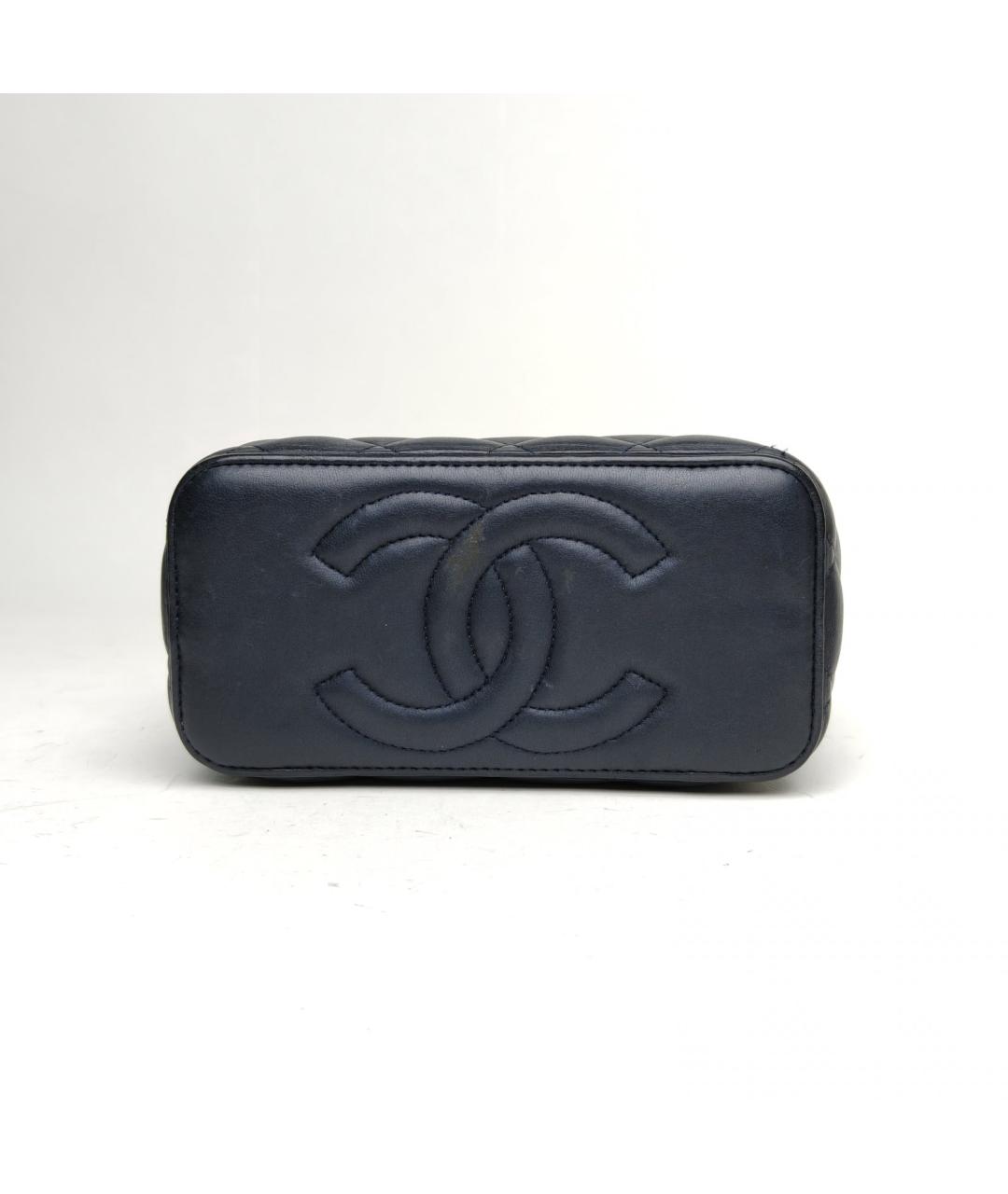 CHANEL Темно-синяя кожаная сумка через плечо, фото 6