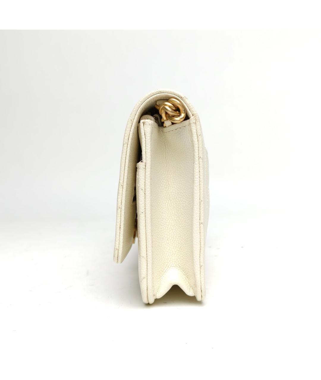 CHANEL Белая кожаная сумка через плечо, фото 3