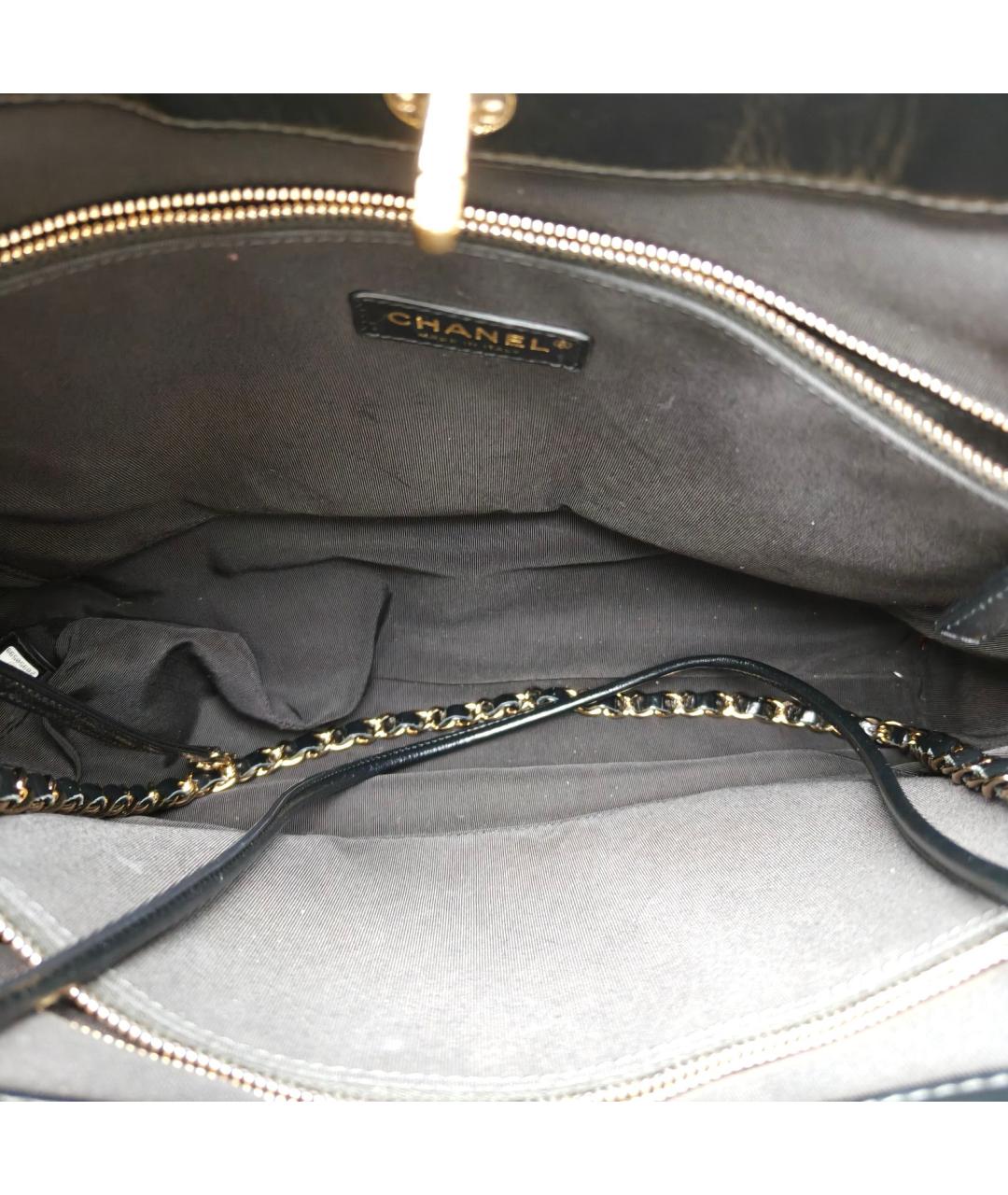 CHANEL Черная кожаная сумка с короткими ручками, фото 8