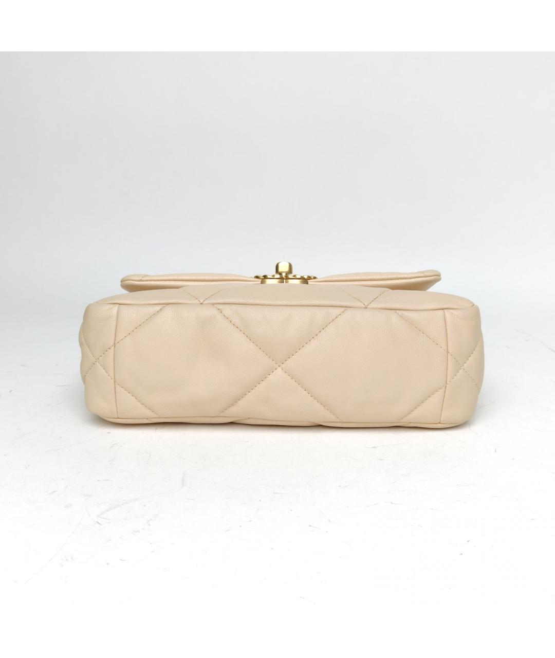 CHANEL Бежевая кожаная сумка через плечо, фото 6