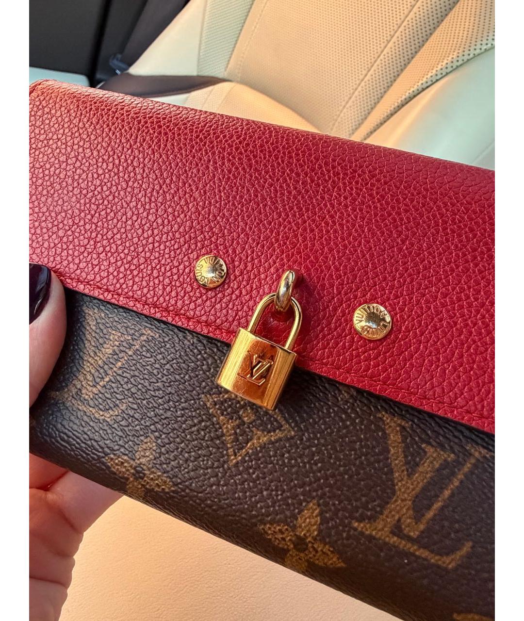 LOUIS VUITTON Красный кожаный кошелек, фото 2