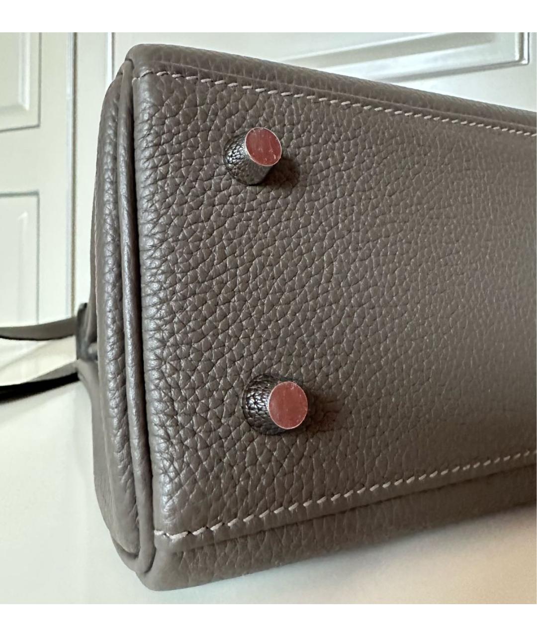 HERMES Серая кожаная сумка с короткими ручками, фото 5