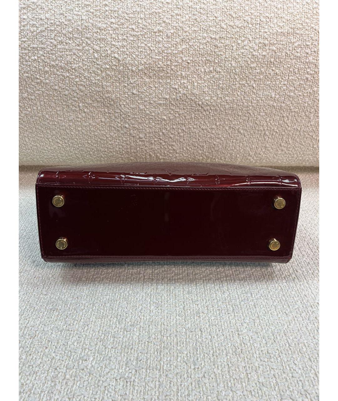 LOUIS VUITTON Бордовая сумка с короткими ручками из лакированной кожи, фото 6