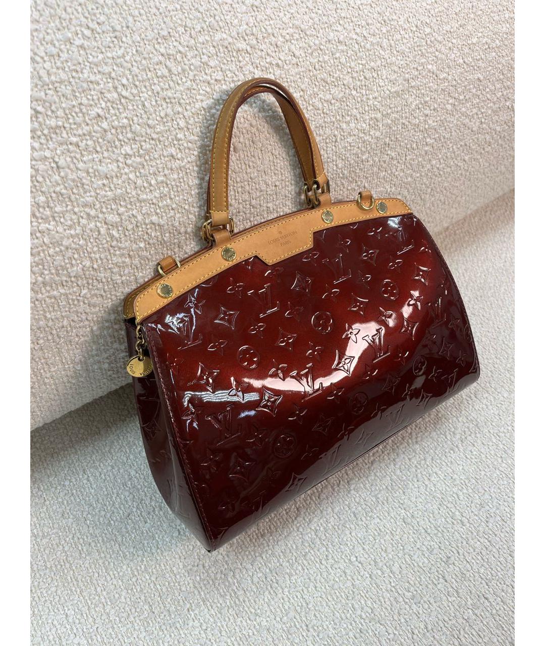 LOUIS VUITTON Бордовая сумка с короткими ручками из лакированной кожи, фото 2