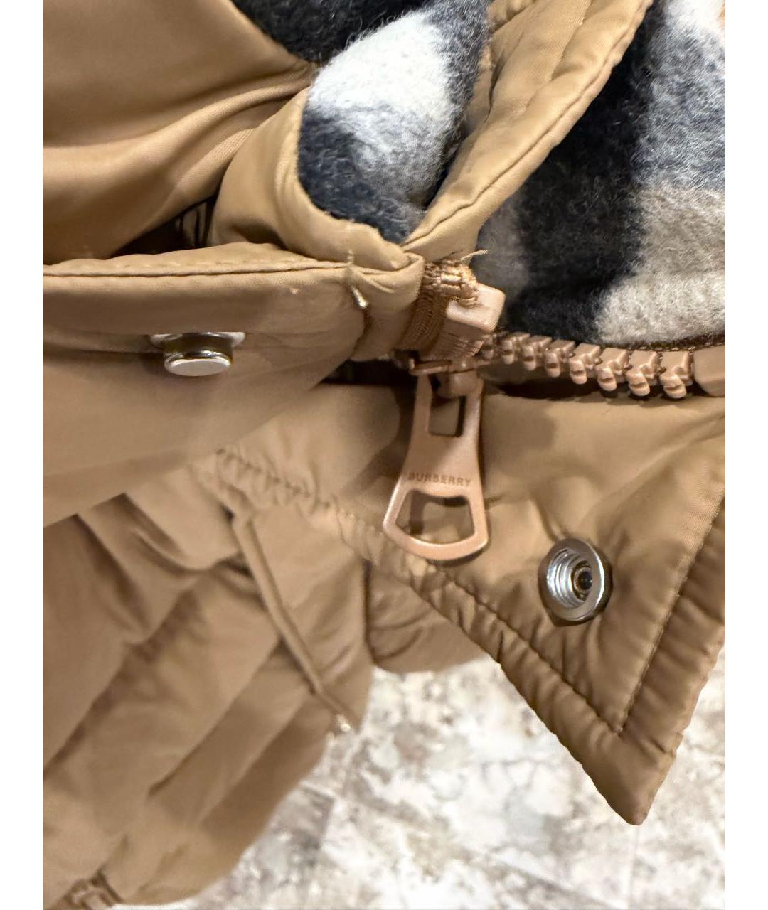 BURBERRY Бежевый полиэстеровый пуховик, фото 4
