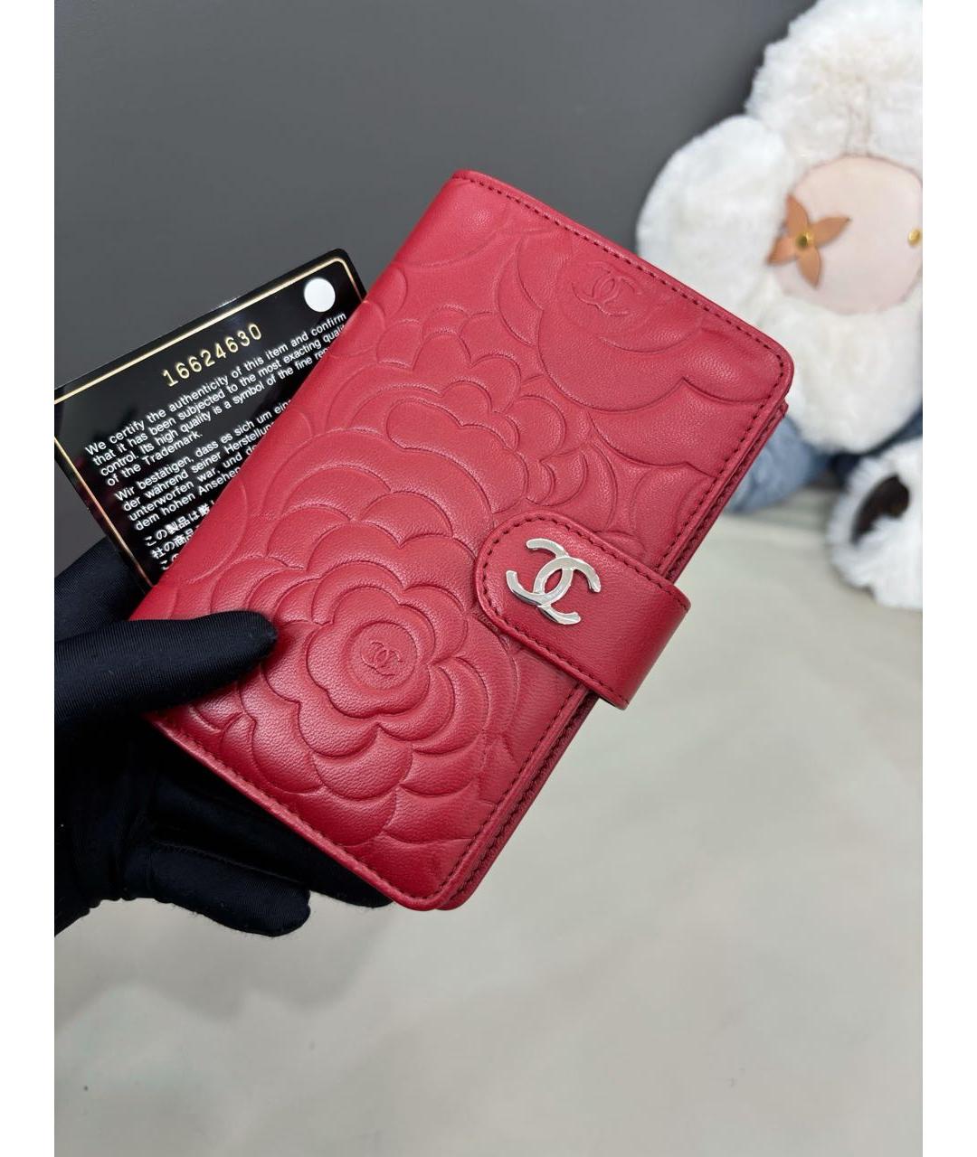 CHANEL Красный кожаный кошелек, фото 2