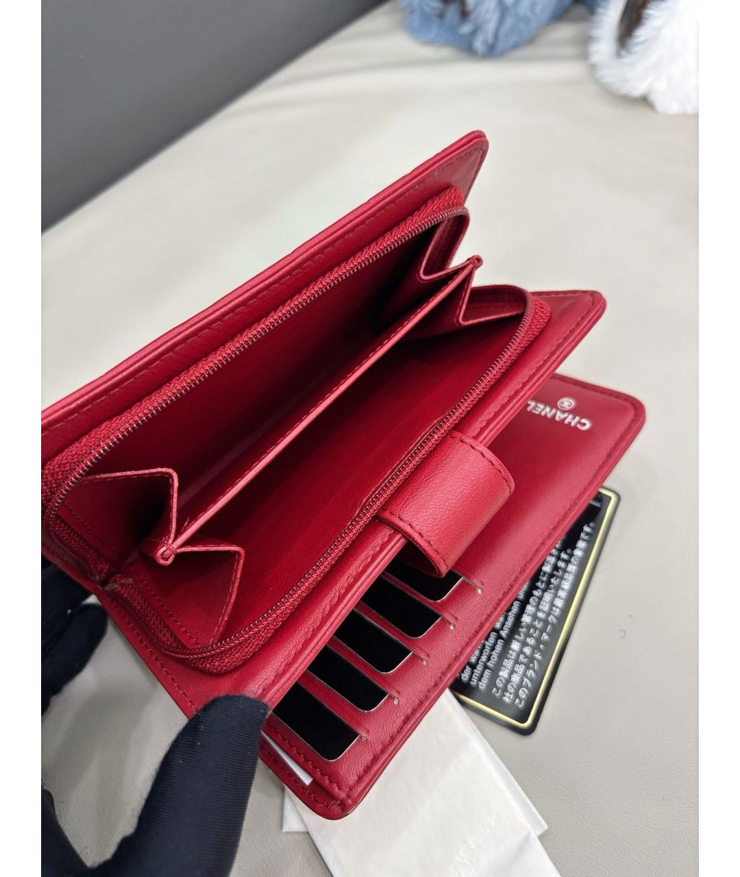 CHANEL Красный кожаный кошелек, фото 6