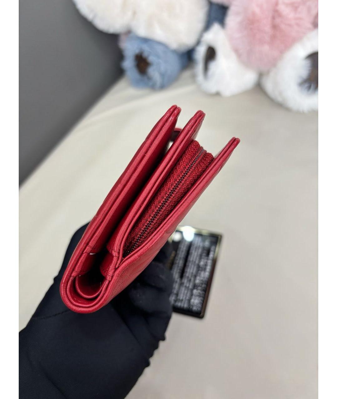 CHANEL Красный кожаный кошелек, фото 4