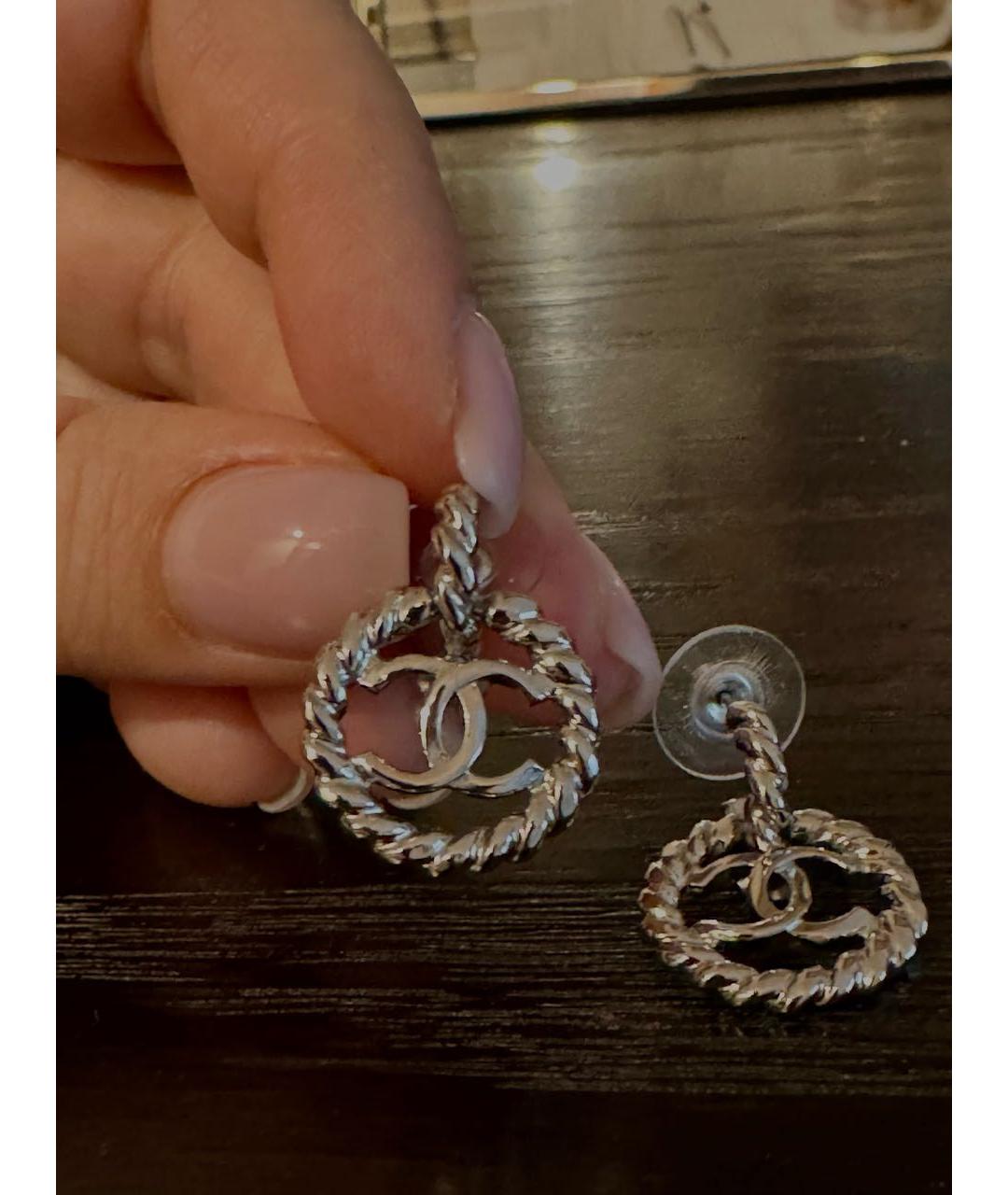 CHANEL Серебряные металлические серьги, фото 2