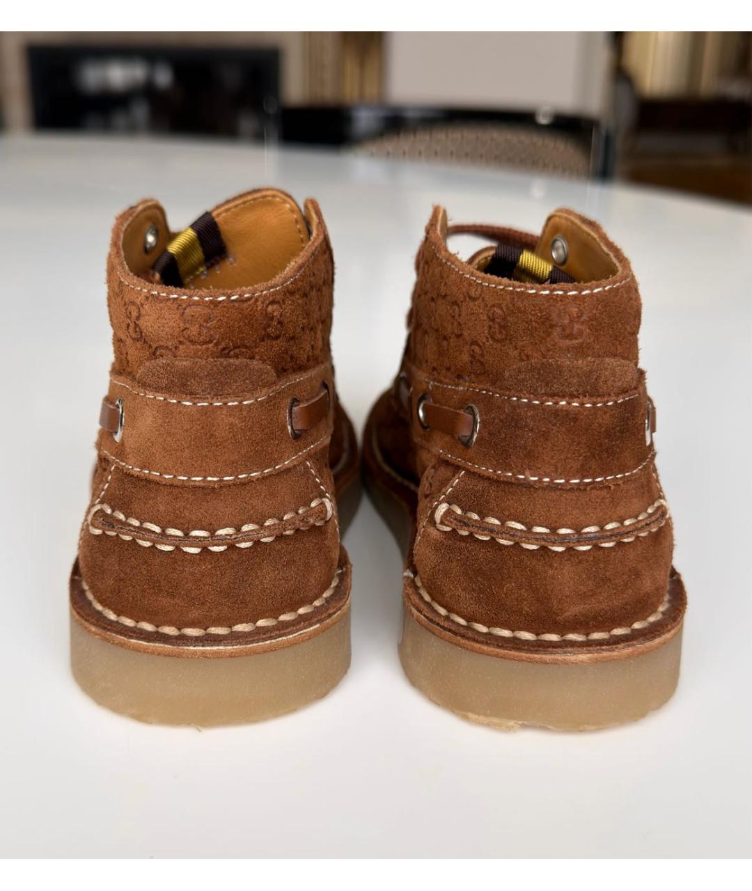 GUCCI KIDS Коричневые замшевые ботинки, фото 4