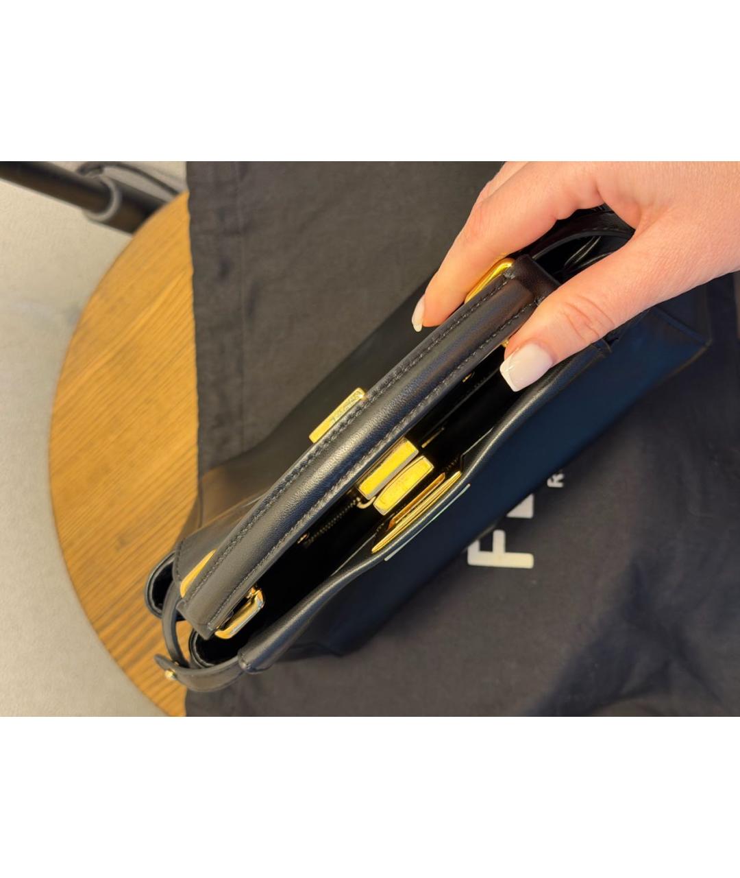 FENDI Черная кожаная сумка с короткими ручками, фото 5