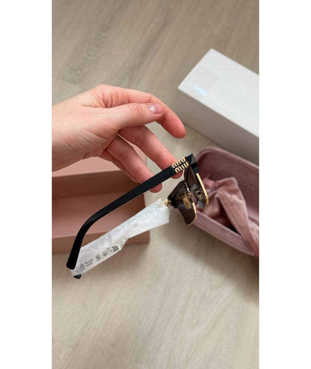 MIU MIU Черные пластиковые солнцезащитные очки, фото 2