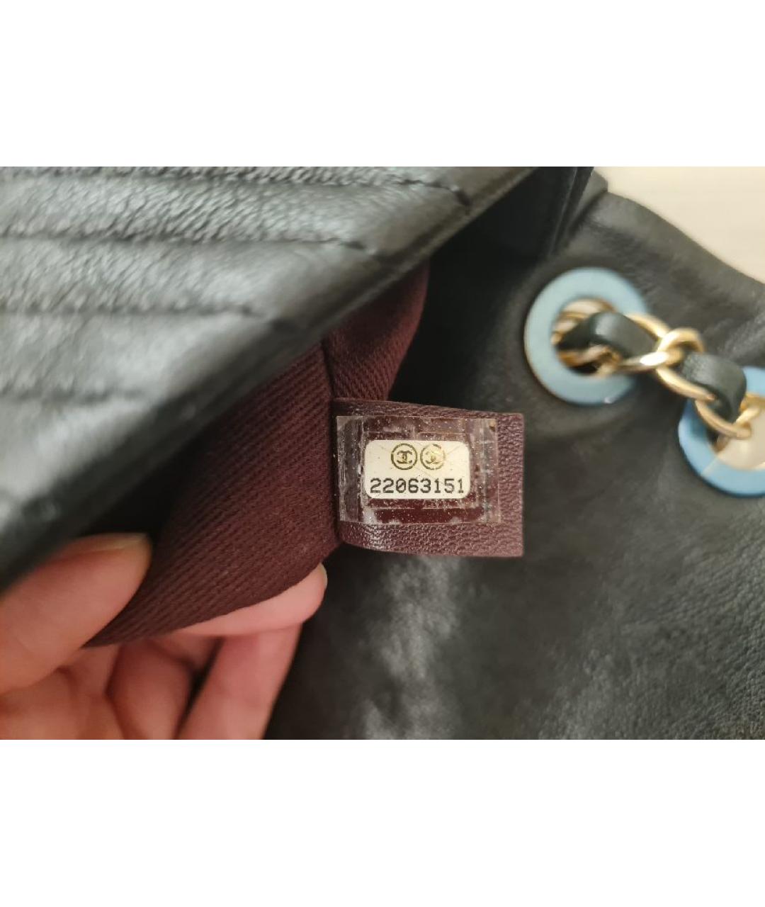 CHANEL Черная кожаная сумка через плечо, фото 6