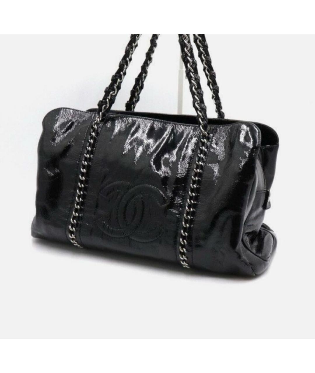 CHANEL Черная сумка тоут из лакированной кожи, фото 2