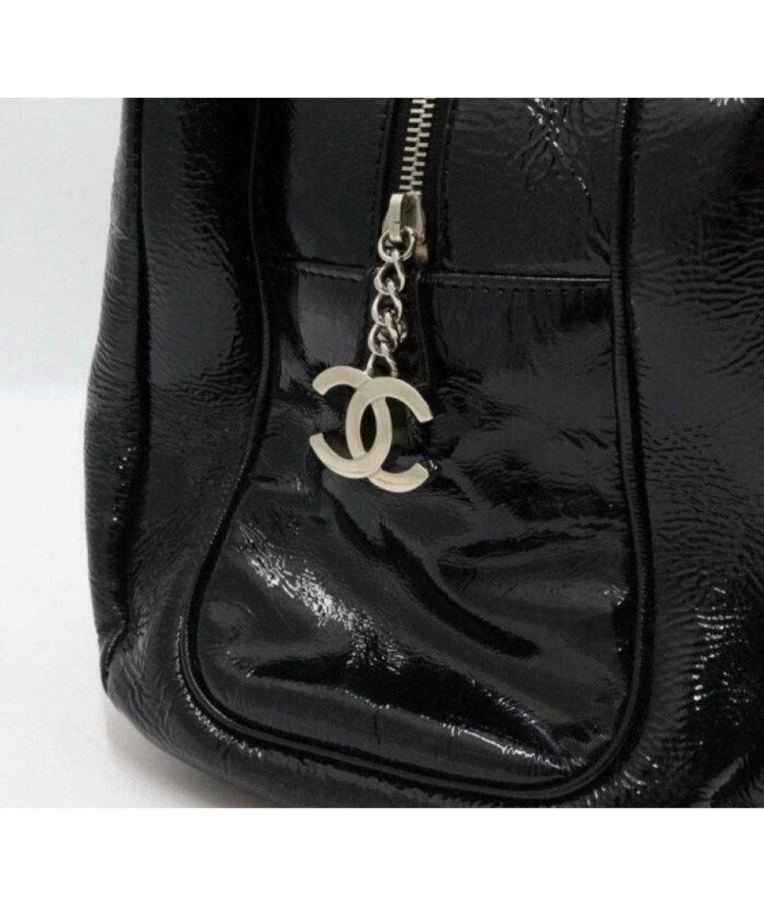 CHANEL Черная сумка тоут из лакированной кожи, фото 3