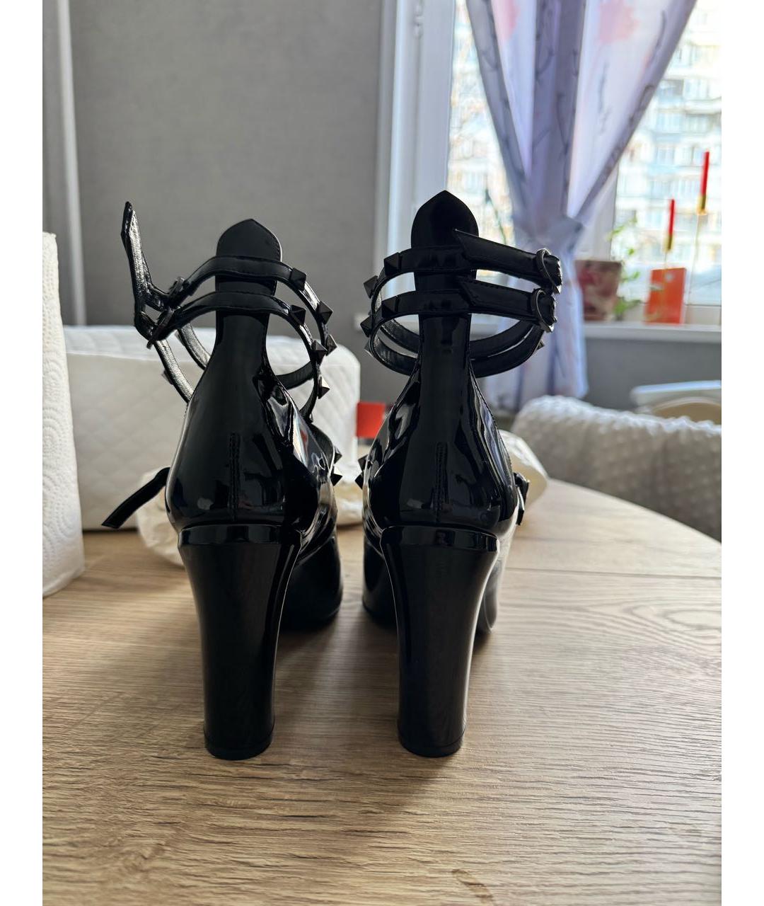 VALENTINO Черные туфли из лакированной кожи, фото 4