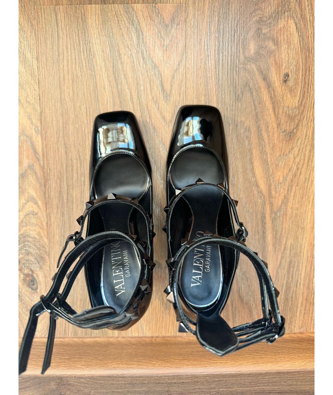 VALENTINO Черные туфли из лакированной кожи, фото 2