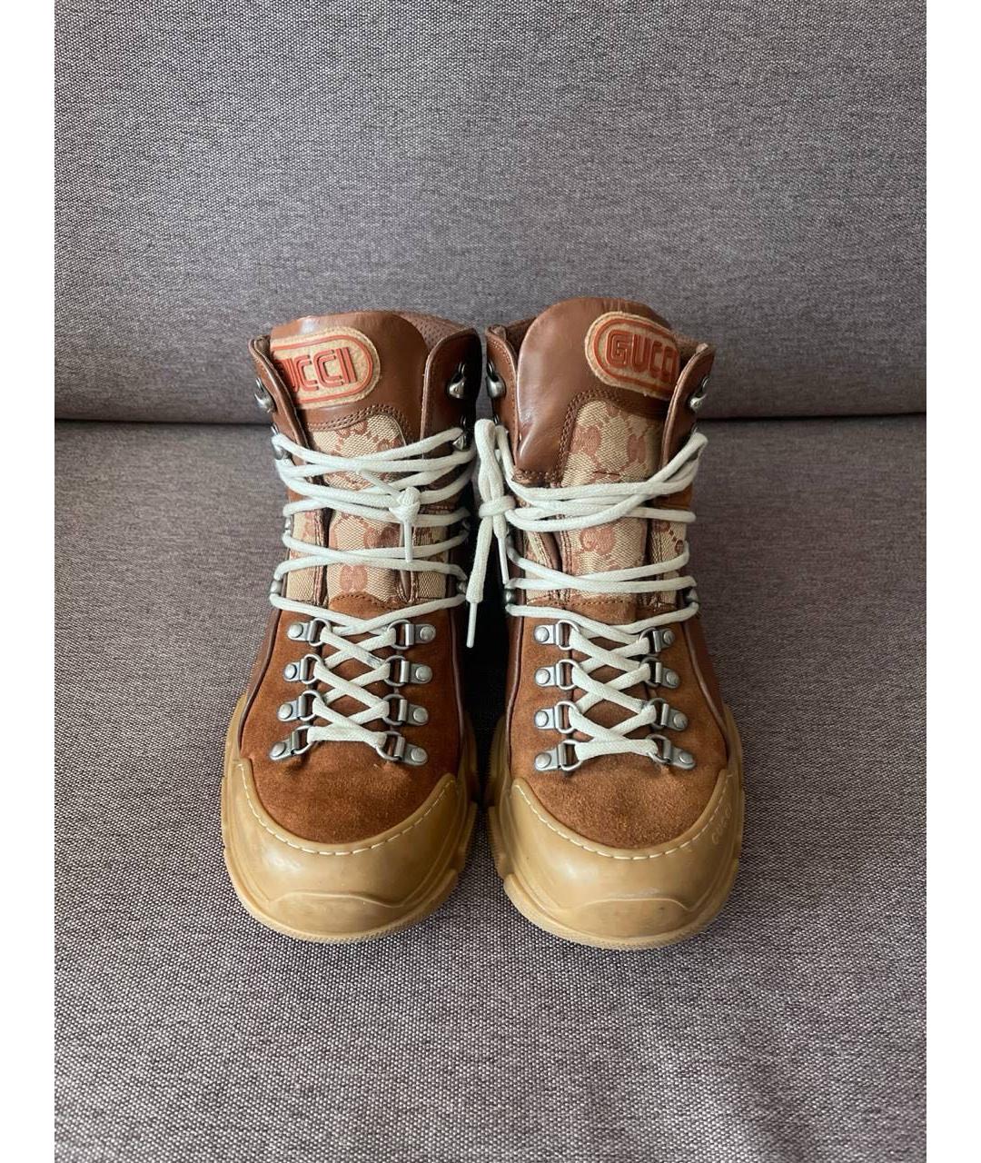 GUCCI Коричневые замшевые ботинки, фото 3