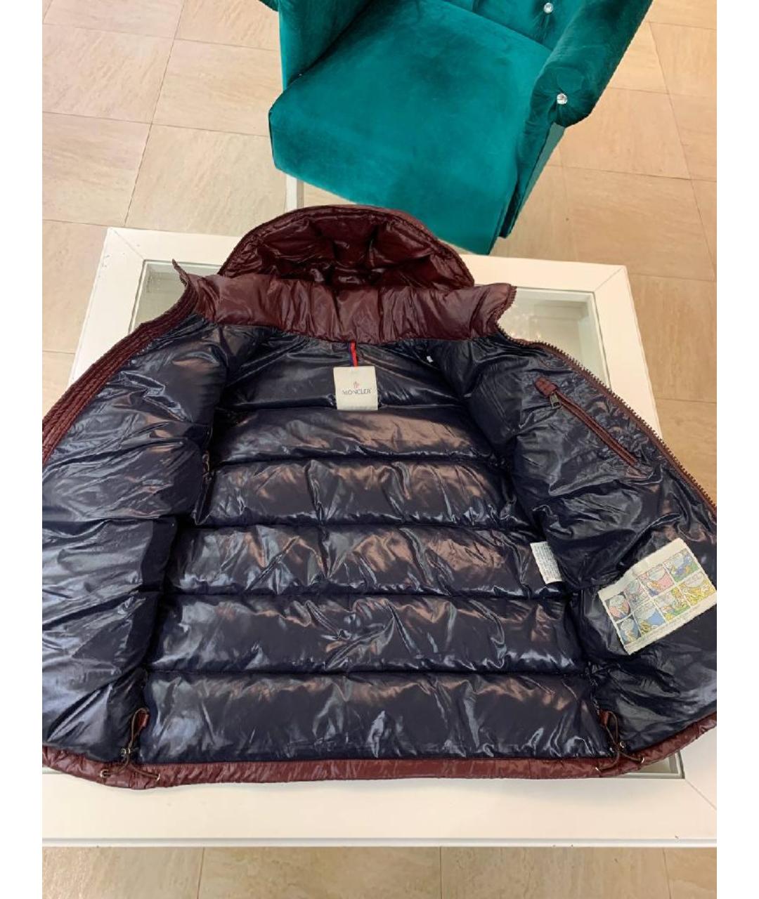 MONCLER Бордовый полиэстеровый пуховик, фото 6