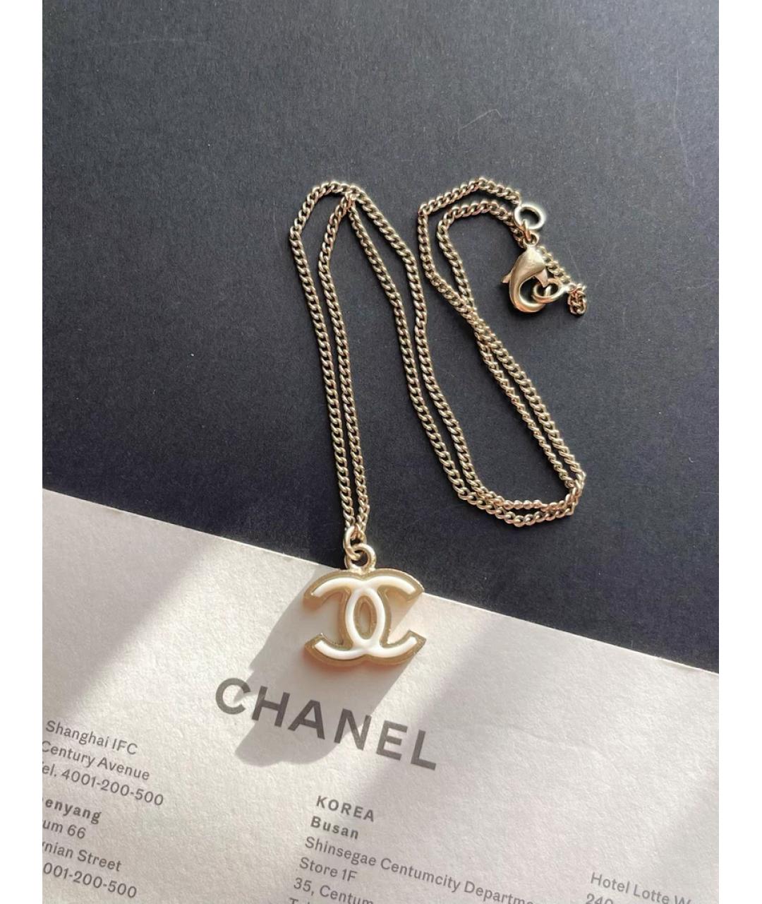 CHANEL Белая металлическая подвеска, фото 5