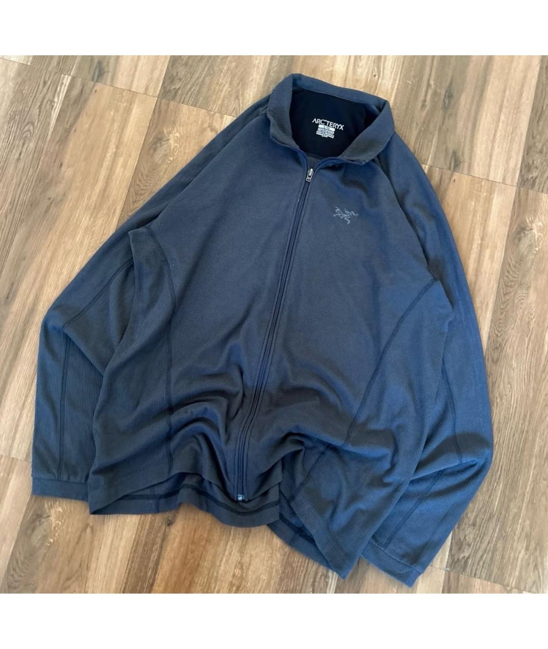 ARCTERYX Серая полиэстеровая спортивная куртка, фото 3