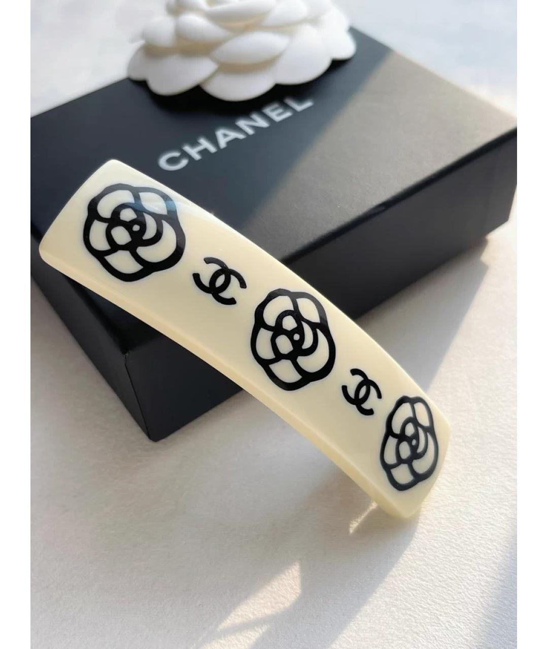CHANEL Белая пластиковая булавка / брошь, фото 5