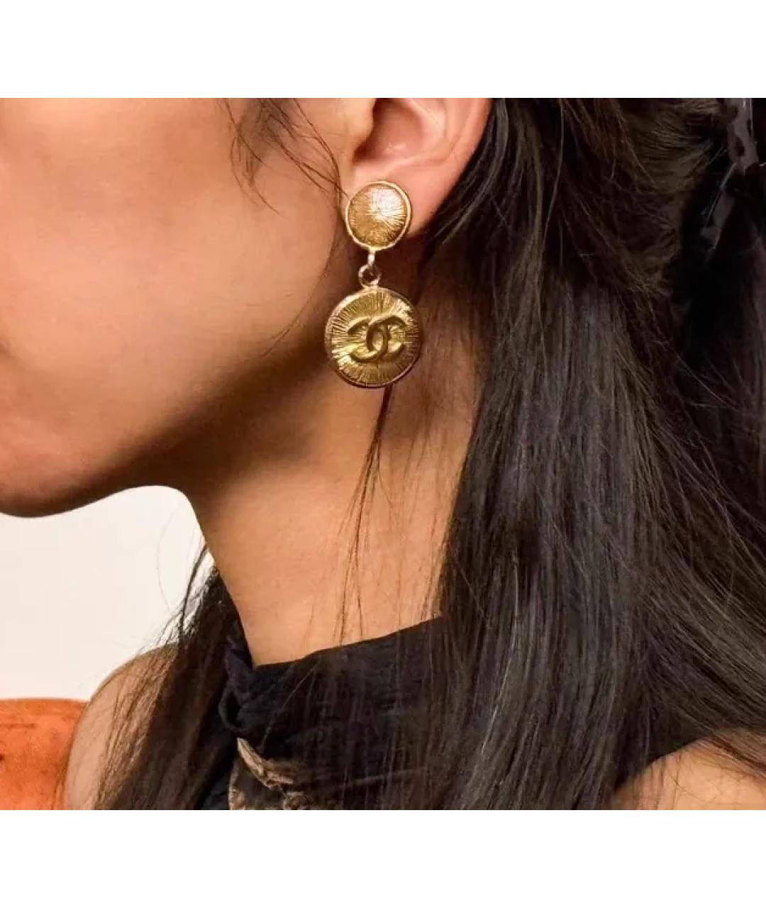 CHANEL Золотые металлические серьги, фото 3