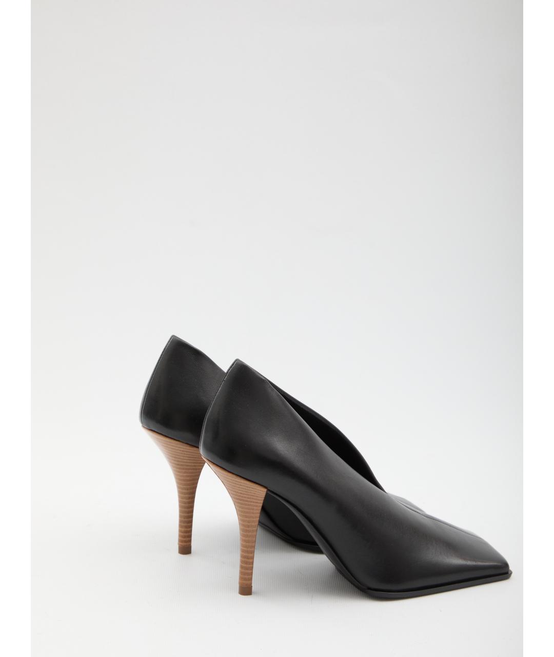 ALAIA Черные кожаные туфли, фото 3