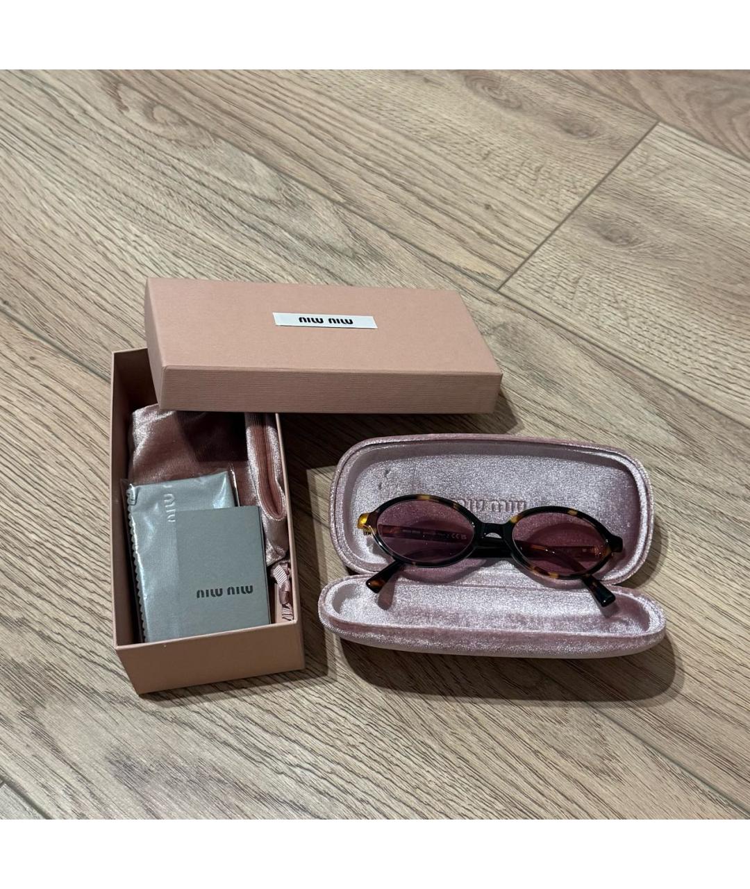 MIU MIU Коричневые пластиковые солнцезащитные очки, фото 3