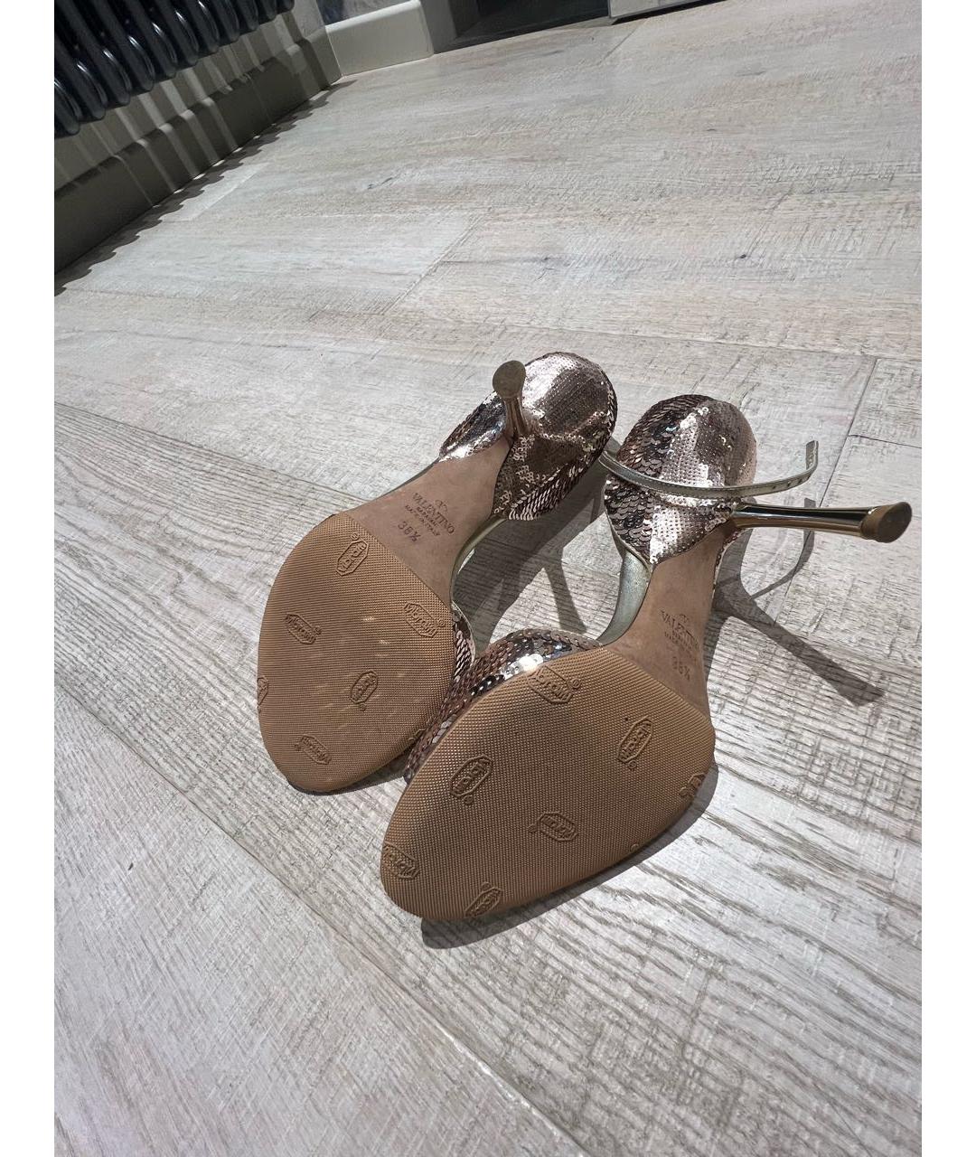 VALENTINO Золотые босоножки, фото 2