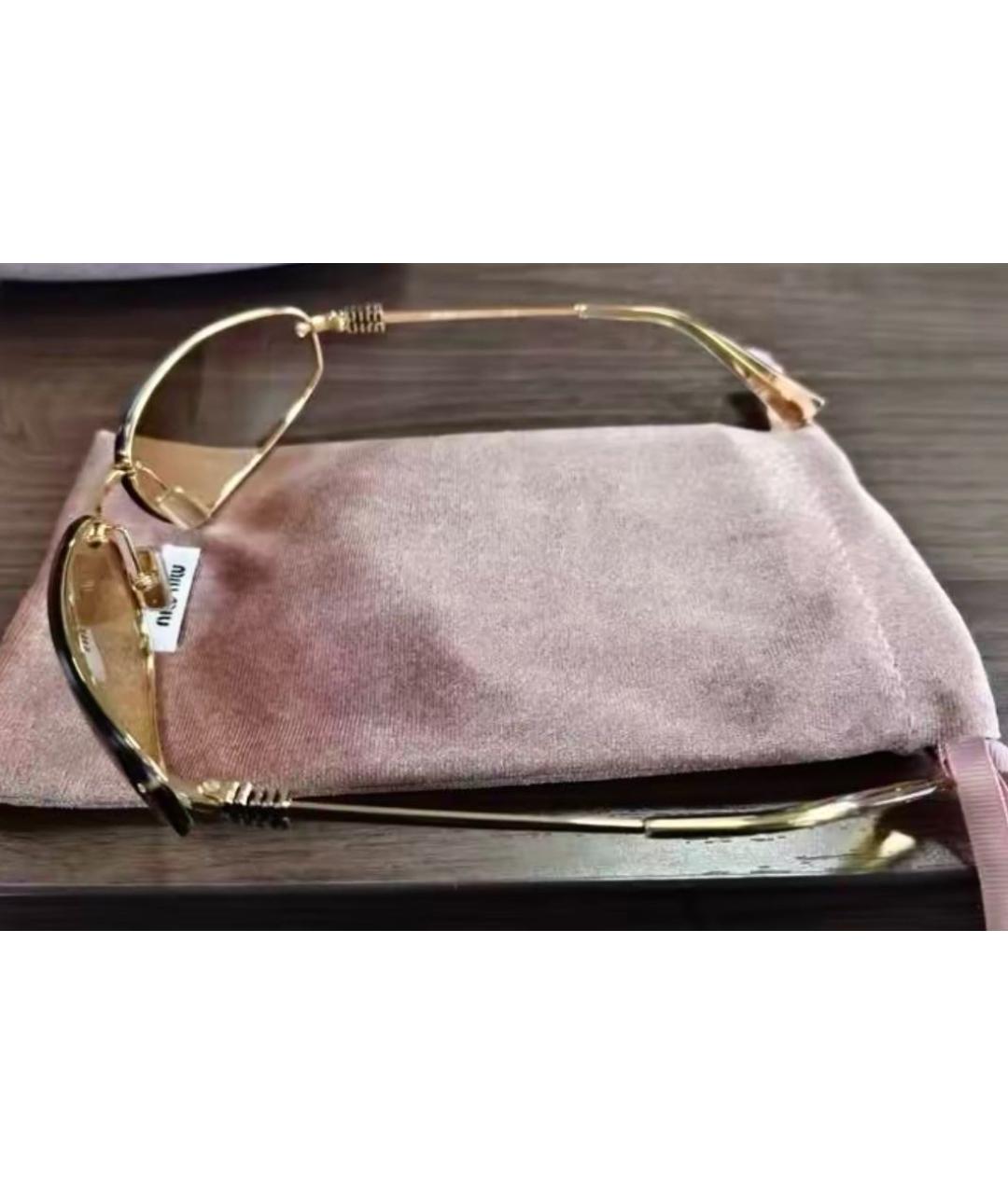 MIU MIU Золотые металлические солнцезащитные очки, фото 7
