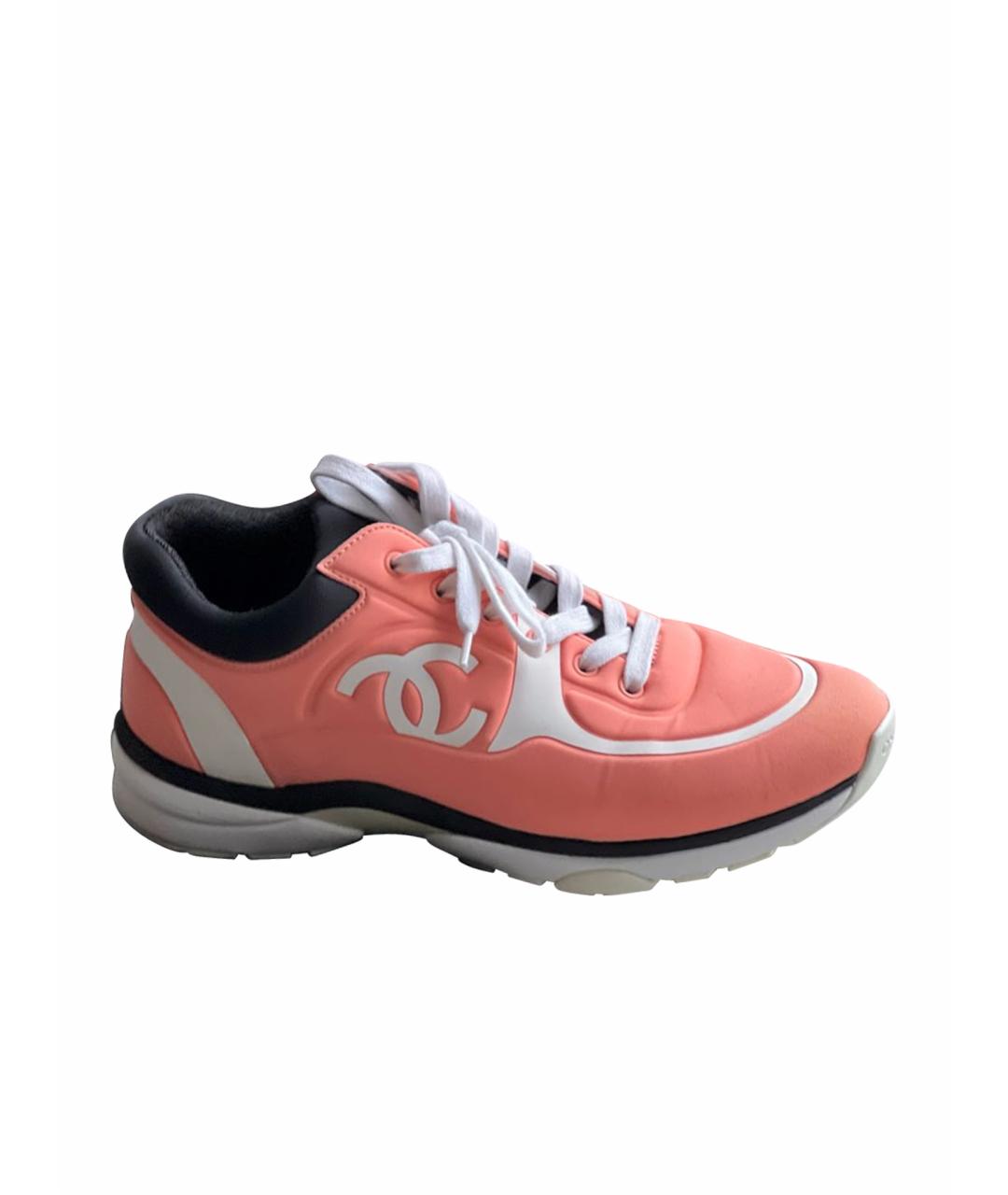 CHANEL Коралловые текстильные кроссовки, фото 1