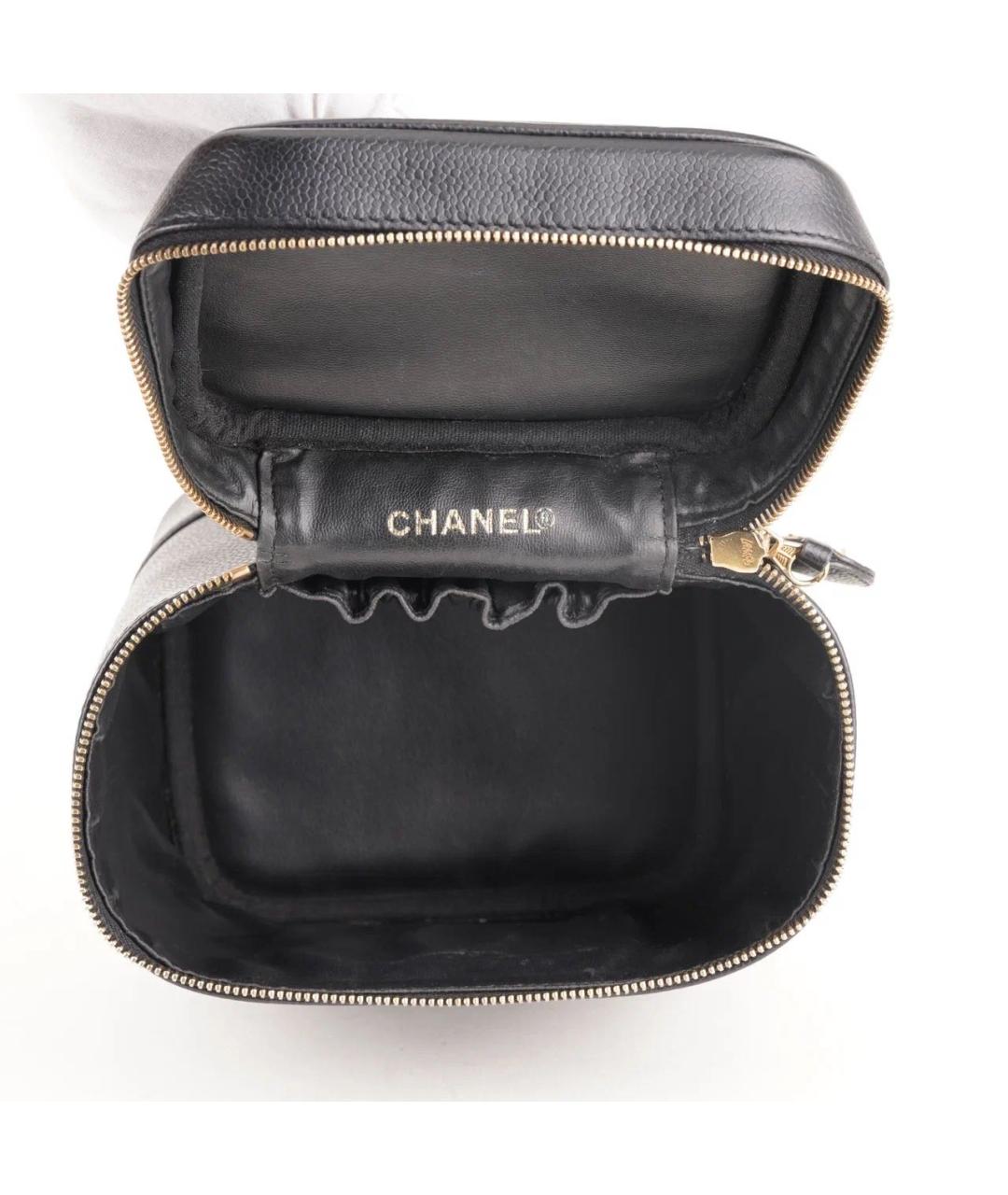 CHANEL Черная кожаная сумка с короткими ручками, фото 7