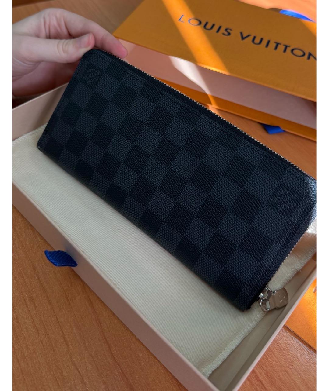 LOUIS VUITTON Темно-синий кожаный кошелек, фото 4