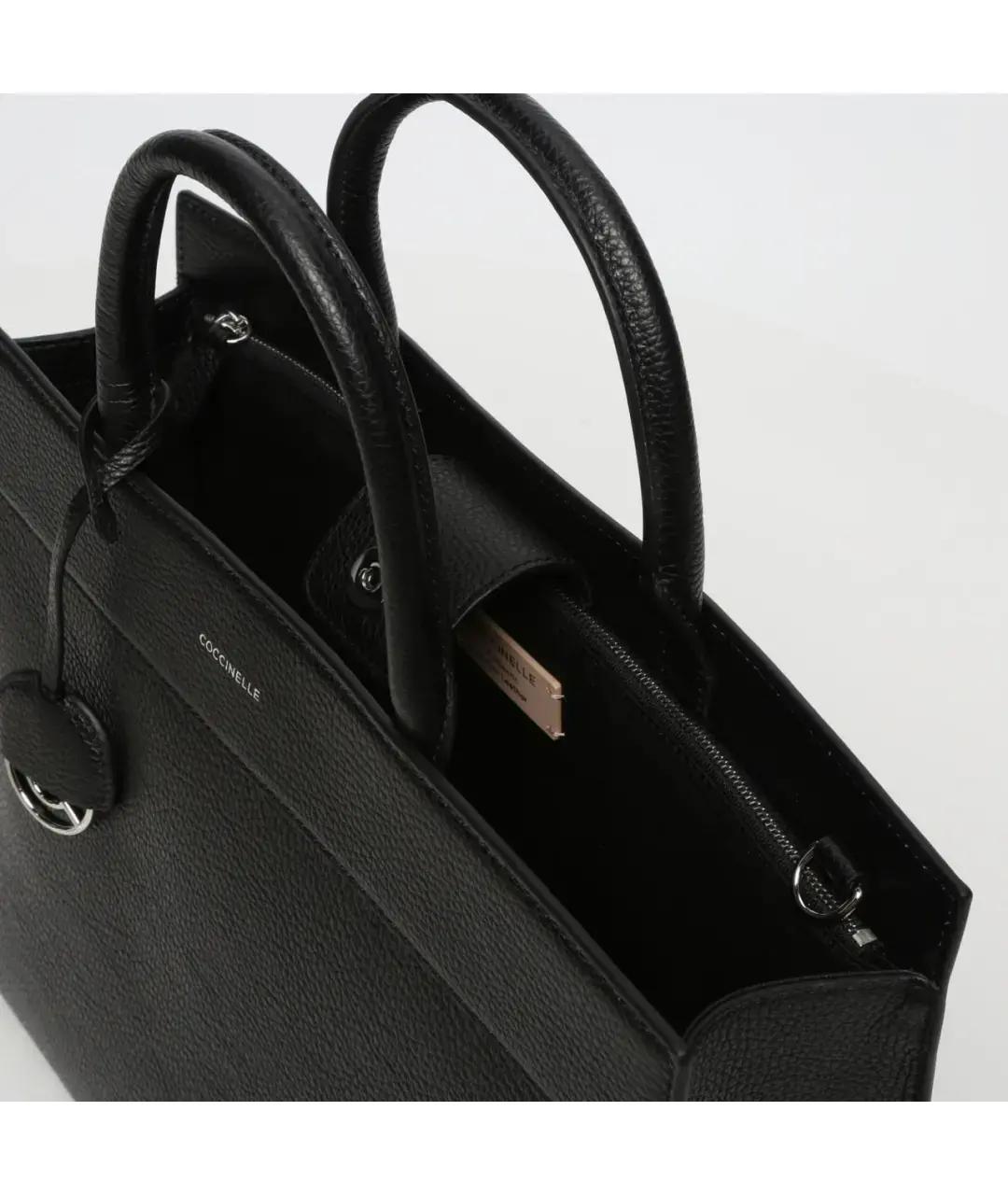 COCCINELLE Черная кожаная сумка с короткими ручками, фото 4
