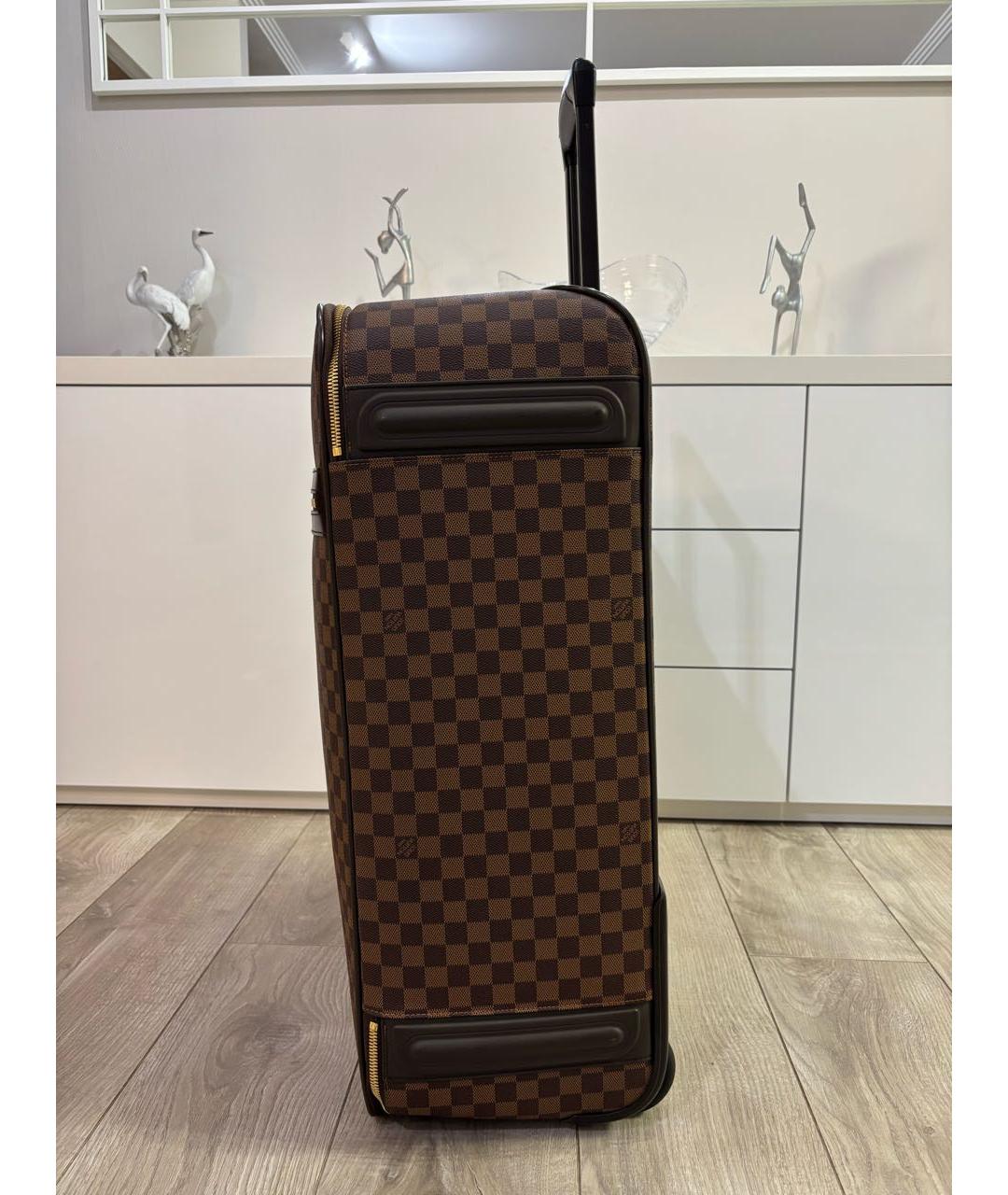 LOUIS VUITTON Коричневый кожаный чемодан, фото 2