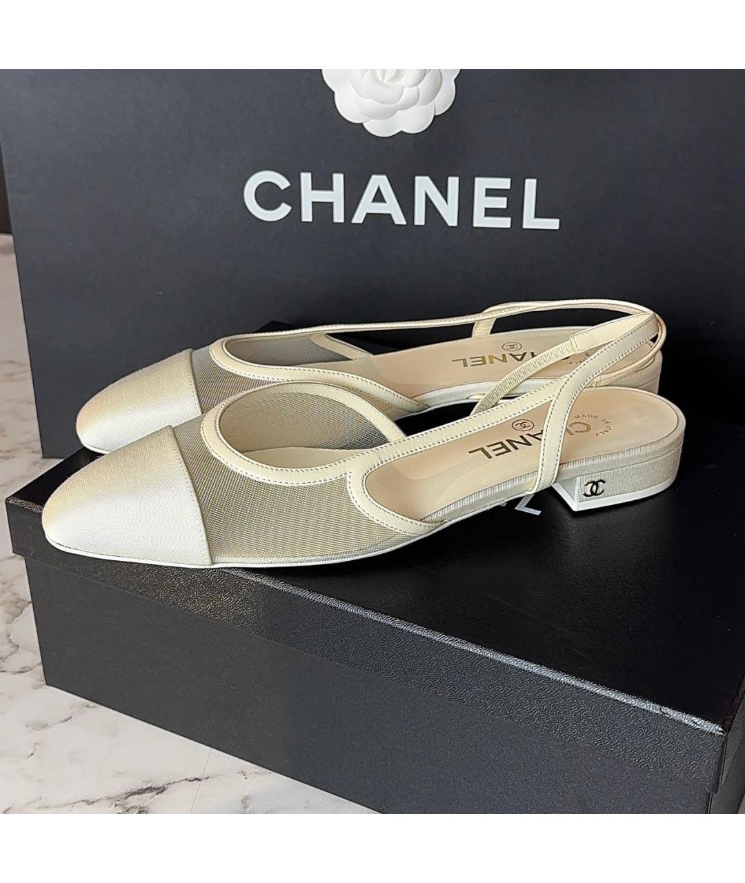 CHANEL Бежевые текстильные балетки, фото 5