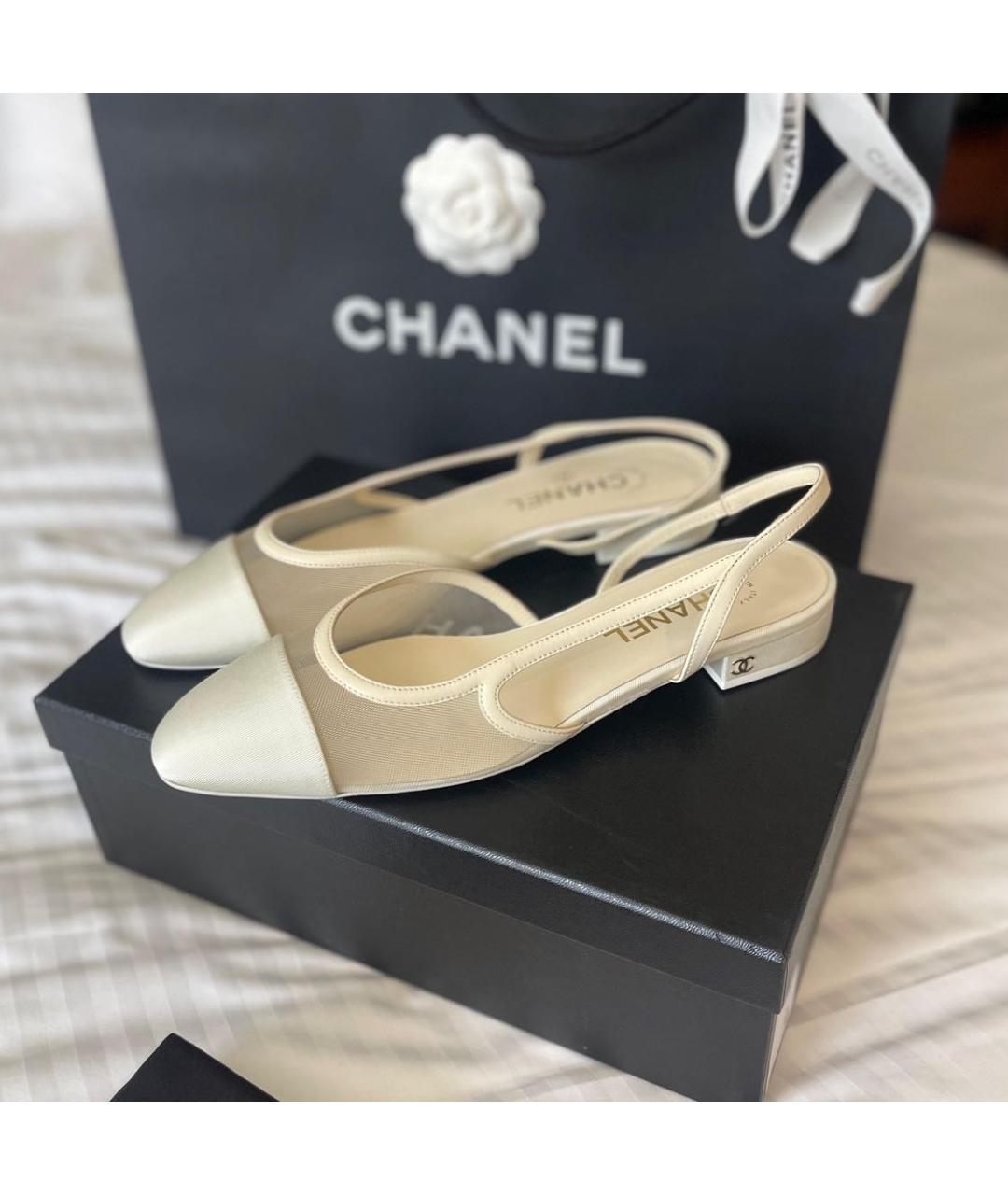 CHANEL Бежевые текстильные балетки, фото 4