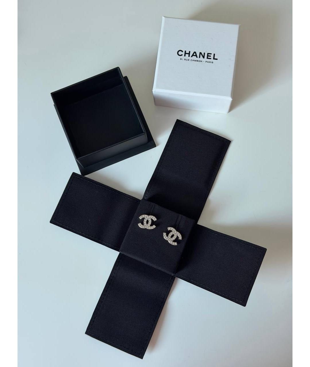 CHANEL Золотые металлические серьги, фото 3